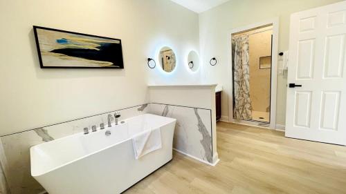 The best location Great Ocean View 7BR pool - image 2