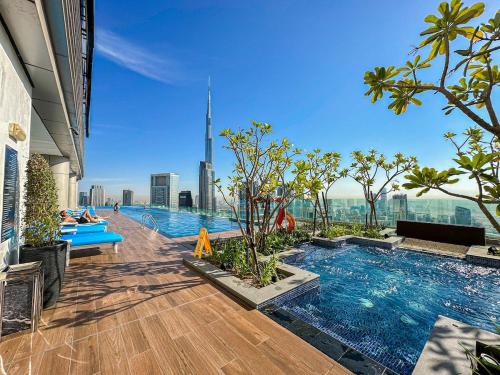Cloud Nine Dubai Panorama & Rooftop Infinity Pool, 3Br apartment in Paramount Hotel Midtown, Dubaj (zdjęcie 8)