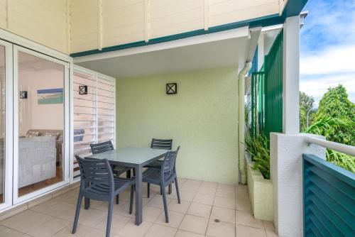 One-Bedroom Apartment image 8