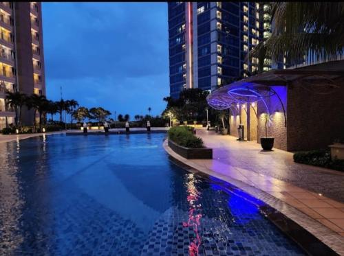 22 négyzetméteres, 1 hálószobás Apartman 1 fürdőszobával Dukuh Pakis területén (PakuwonMall Apartment at Tanglin Studio By B&B) near Lenmarc Mall