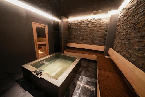 Solution Cube Tokuyama Male Only in Shunan