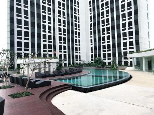 New Studio at Pollux Chadstone Apartment By Travelio