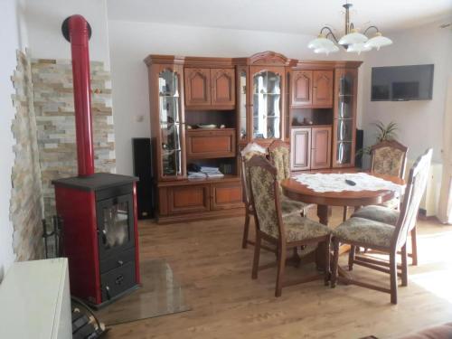 Ferienhaus In Ruhiger Lage In Der Nähe Zahlreicher Wanderrouten, Reitmöglichkeit Ferienhaus In Ruhiger Lage In Der Nähe Zahlreicher Wanderrouten, Reitmöglichkeit