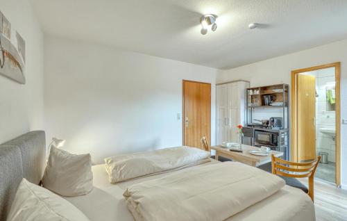 Amazing Apartment In Bischofsheim Amazing Apartment In Bischofsheim