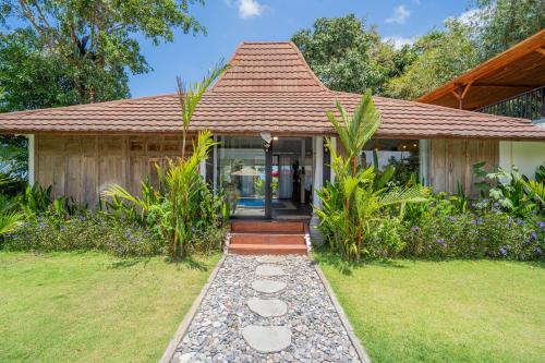 Villa Taman Sari - 3BR Villa near Tanah lot