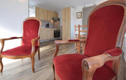 Pet Friendly Apartment in Virandeville