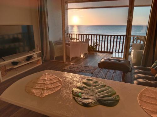 Fare Mahina ocean view in Mahina