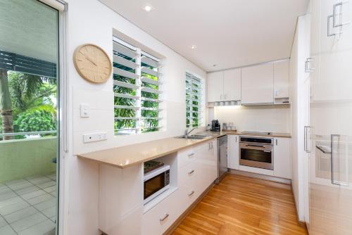 Two-Bedroom Apartment with 2 Bathrooms  image 8
