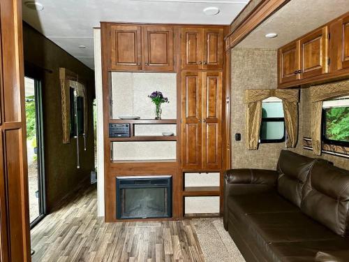 Lakefront RV Cottage in Parry Sound #18 in Parry Sound (ON)