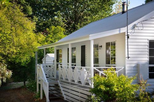 Springview Cottage- captivating bush retreat - Daylesford and Macedon Ranges