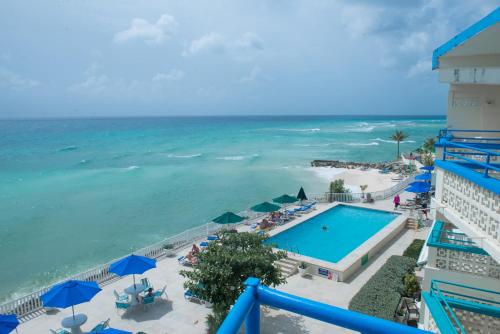Swimmingpool, Rostrevor Hotel in Christ Church
