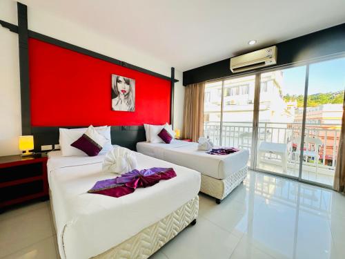 room detail thumbnail 0