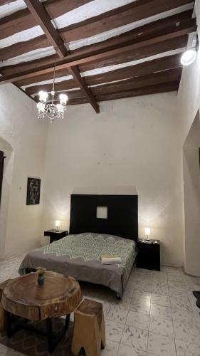 Hotel Edzna Room Type - King Room with Balcony