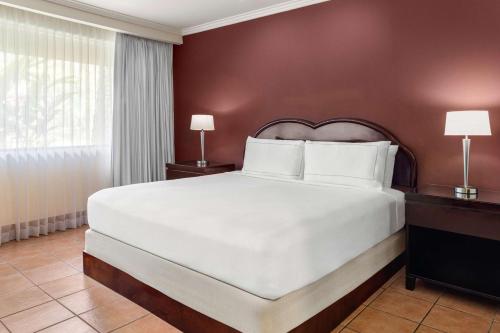 2 bedrooms, 3 beds