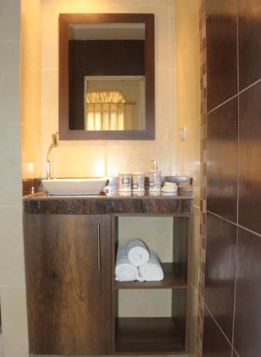 El Patio Suites II