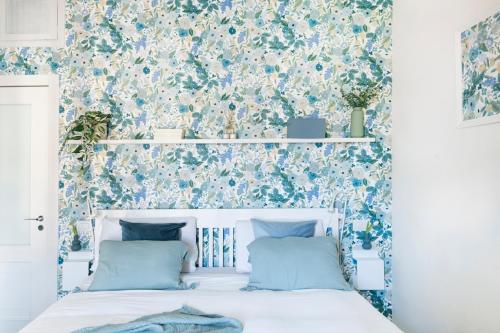 Lovely apartment on the Navigli river by Easylife, Milan