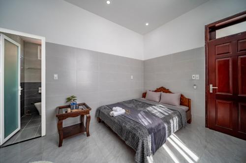 room detail thumbnail 1