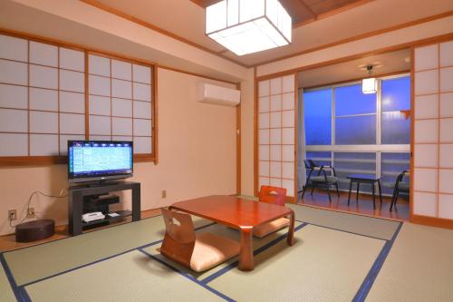 Japanese-Style Room with Private Bathroom - Smoking