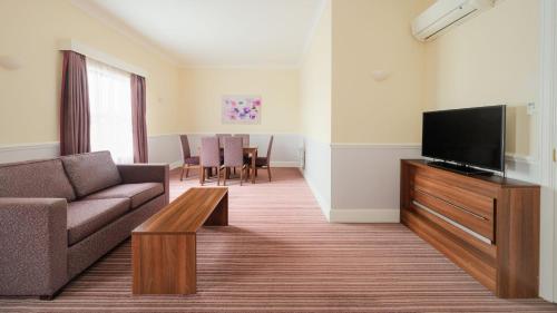 Holiday Inn Rotherham-Sheffield M1Jct.33 an IHG Hotel - image 13