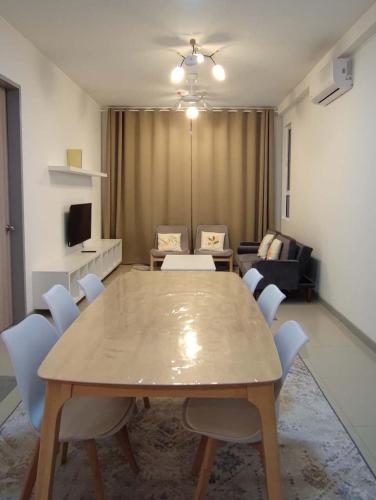 Shared lounge/TV area, Kuala Terengganu City Centre Homestay (Drawbridge Mayang Mall & KTCC Mall ) with POOL in Kuala Terengganu