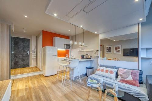 R'Apparts Luxury Studio 8 in Quartier Capuche-Allies