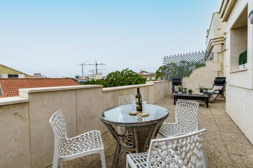 MalagaSuite City Centre with Terrace 3