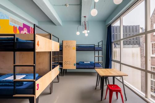 Stayokay Hostel Amsterdam Stadsdoelen - image 2