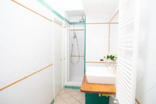 Retro apartment near Tiburtina and Metro B, Roma (foto 5)