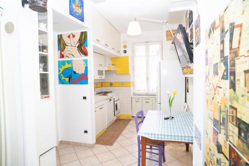 Retro apartment near Tiburtina and Metro B, Roma (foto 9)