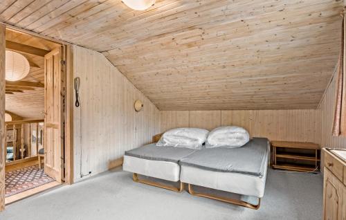 5 Bedroom Nice Home In Hadsund in Hadsund