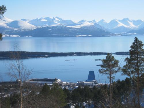 Surrounding environment, Moldefjord Hostel in Molde