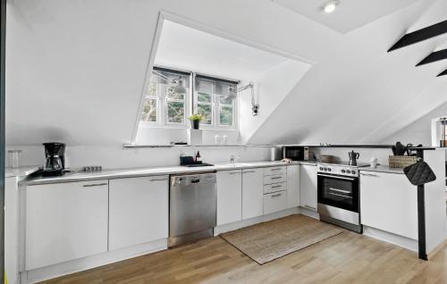 Kitchen, Gorgeous Home In Hadsund With Wifi in Hadsund