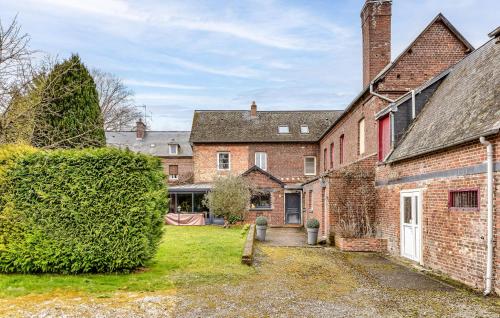Stunning Home In Torcy-Le-Grand gîte à louer Muchedent