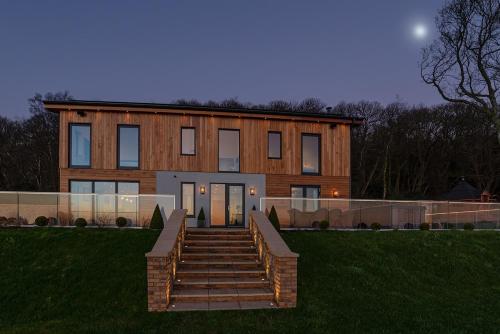 Luxury Country House with Swim Spa and BBQ Lodge in Ashill (Devon)