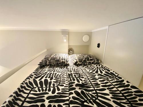 Modern and compact, Kamppi, Helsinki (photo 7)