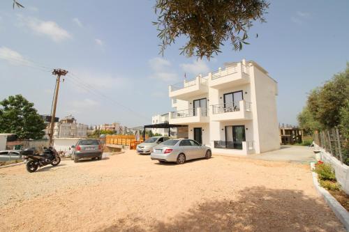 Deluxe Double Room with Pool View image 8