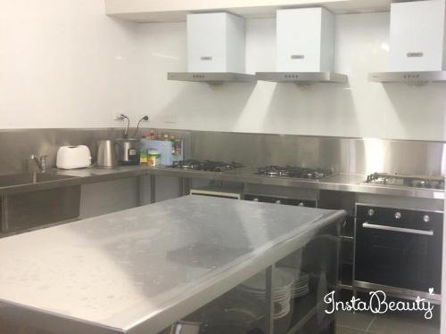 Five 2 Home Backpacker - Brisbane