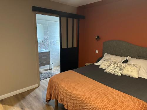 1 queen bed