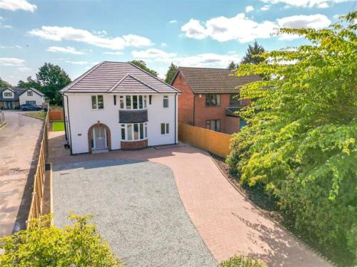 5BR for 9 l BIG Parking l Perfect for Contractors gîte à louer Higham on the Hill