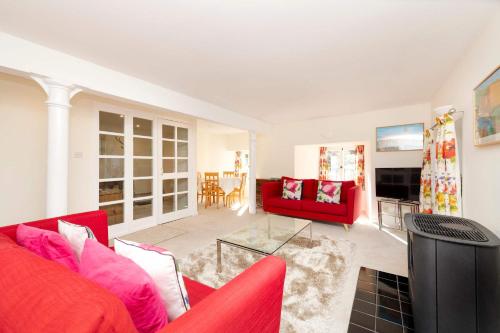 JOIVY Secluded Brewery Apartment - image 8