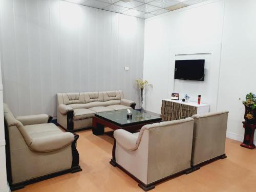 sala de TV, Business Lodges Gujrat in Gujrat (Punjab)