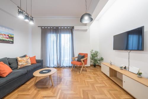 Airy 1BR by Flisvos Marina, Ateny