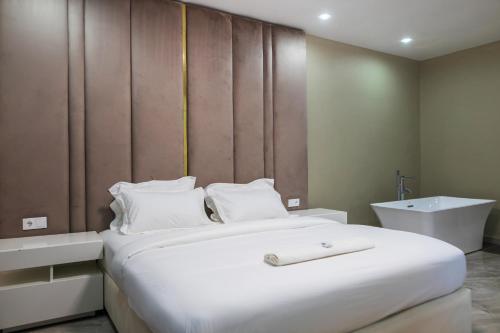 Aylane Aparth Hotel in 楠普拉