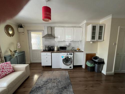 The Coach House in แบลลินาสโลว์