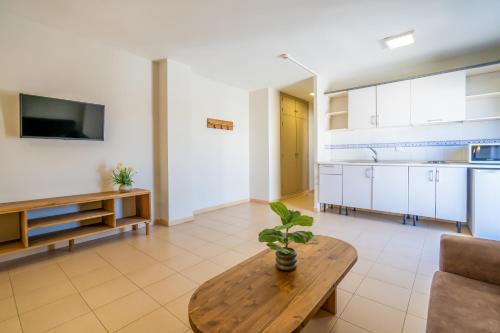 Apartamentos Puerta del Sur - image 12