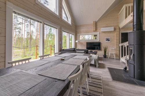 Jagatud salong / TV-ala, Villa Miilu in Kestilä