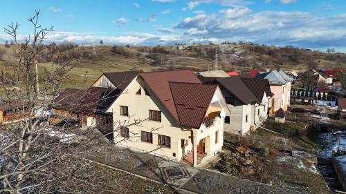 Larisa in Kačika