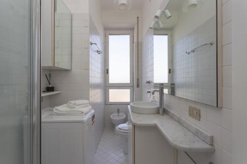 Rentopolis Piazzale Biancamano - image 9