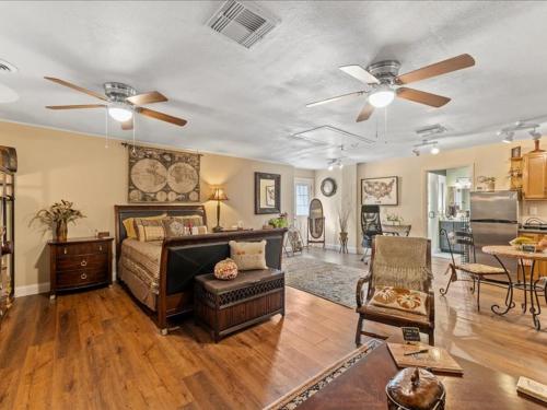 College Park-Orlando 5Star Villa Oasis - Home Away From Home - QUIET Neighborhood-PRIVATE Botanical  near Harry P. Leu Gardens