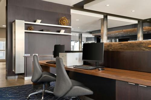 Courtyard by Marriott Fayetteville Fort Bragg/Spring Lake - image 2